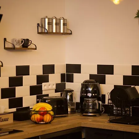 Beau T3 Style Industriel N20 Orly Paris Wifi Underground Industry La Ville-du-Bois